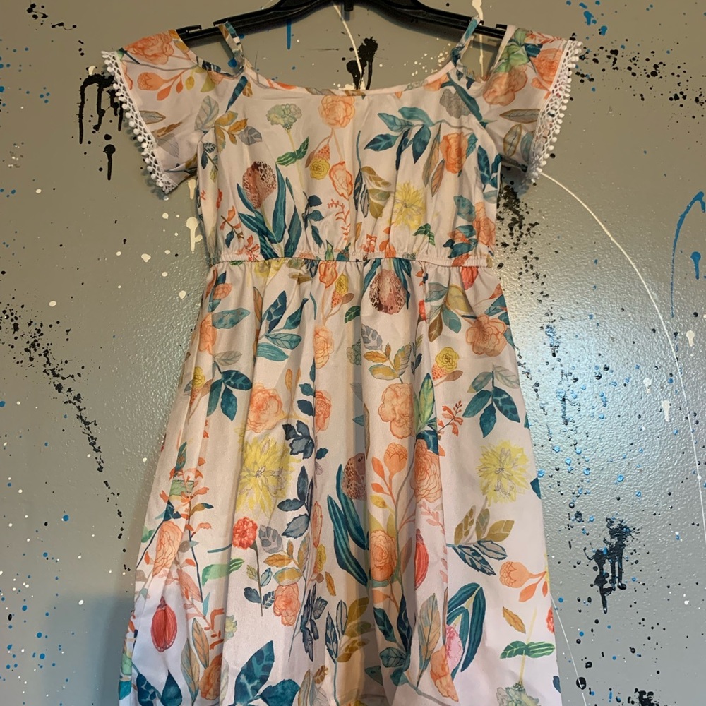 SHEIN Kid Dress Flowers